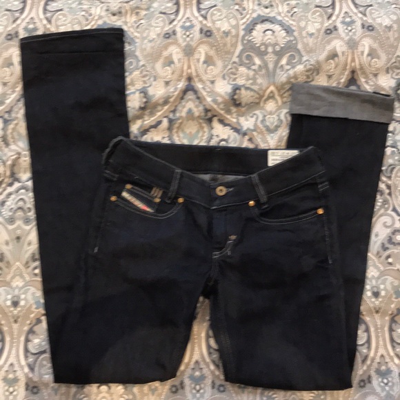 Diesel dark wash boot cut jean! Like new! - Picture 8 of 8
